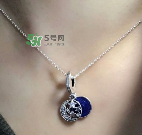 pandora復(fù)古夜空項(xiàng)鏈多少錢？潘多拉夜空項(xiàng)鏈專柜價(jià)格
