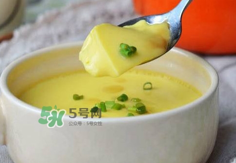 蒸雞蛋是冷水上鍋蒸嗎？蒸雞蛋是用冷水還是熱水？
