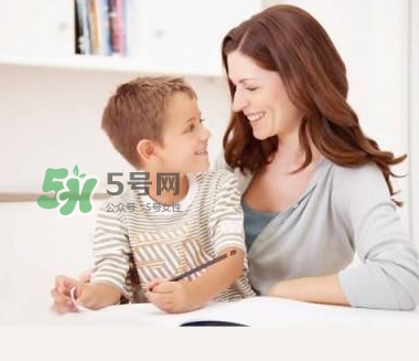 孩子很黏人怎么辦？孩子很依賴(lài)人怎么辦