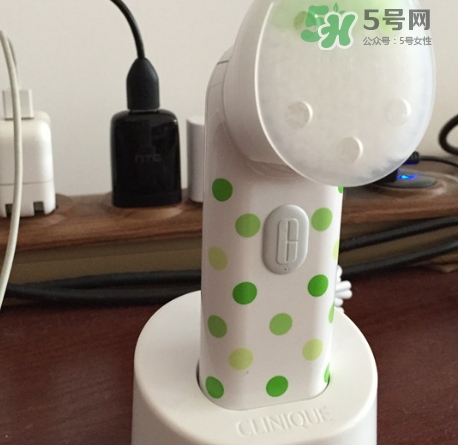 倩碧聲波潔面儀怎么充電？倩碧潔面儀充電燈不亮
