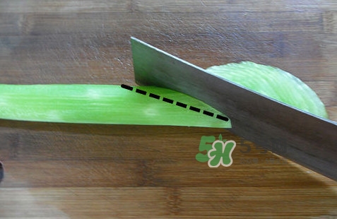 青筍怎么處理？青筍怎么切成菱形