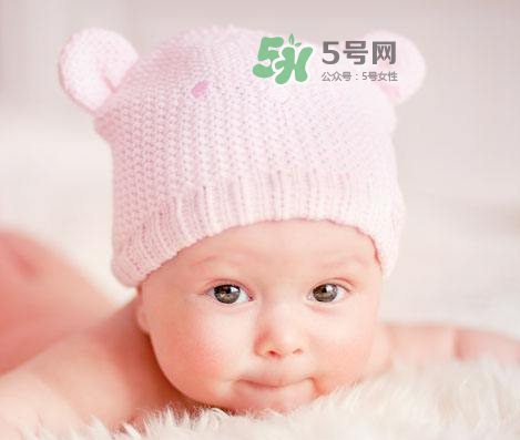 立秋后寶寶要穿什么衣服？立秋后寶寶要穿襪子嗎？