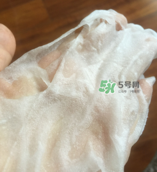 伊貝詩面膜怎么樣？伊貝詩面膜有熒光劑嗎？