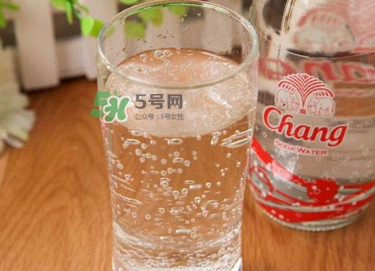 蘇打水有什么作用？喝蘇打水有什么好處