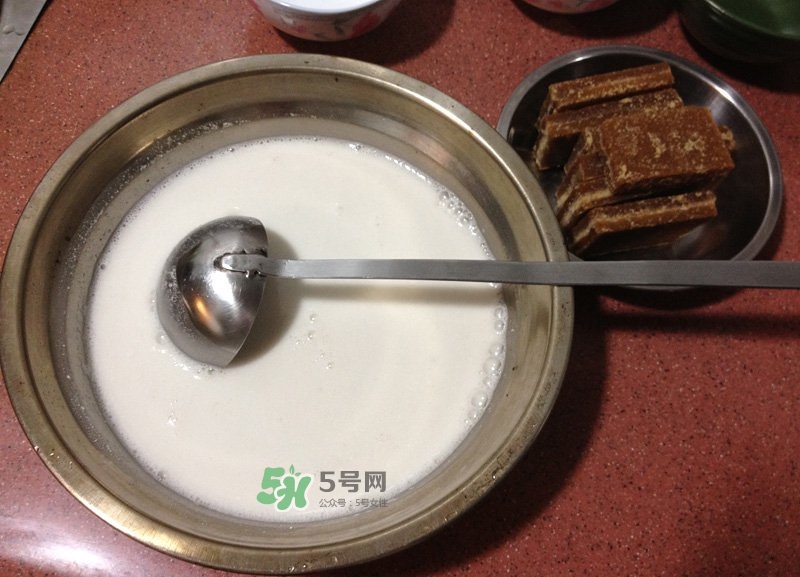 馬蹄糕怎么做才有彈性？馬蹄糕不凝固怎么補(bǔ)救？