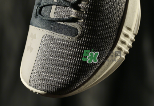 under armour drive 4怎么樣？ua安德瑪drive 4測評
