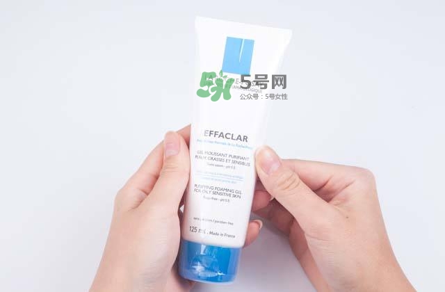 理膚泉凈膚控油潔面泡沫怎么樣？理膚泉潔面泡沫和啫喱