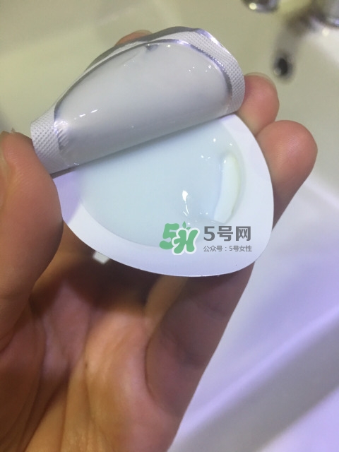 雅詩蘭黛凍膜敷多久？雅詩蘭黛晶透沁白凍膜多久敷一次