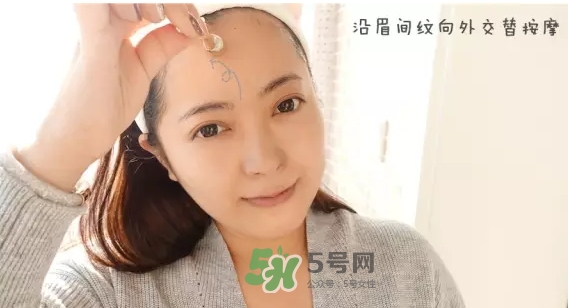 迪奧花蜜活顏絲悅眼霜怎么用？迪奧花蜜活顏眼霜用法
