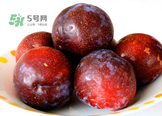 黑布林可以和葡萄一起吃嗎？黑布林和葡萄一起吃好嗎？