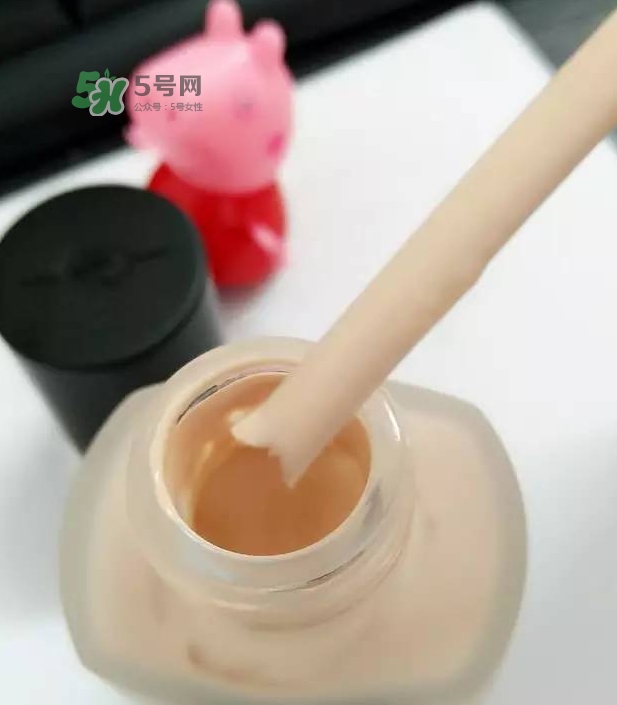 玫珂菲水粉霜怎么樣？玫珂菲全新雙用水粉霜好用嗎？