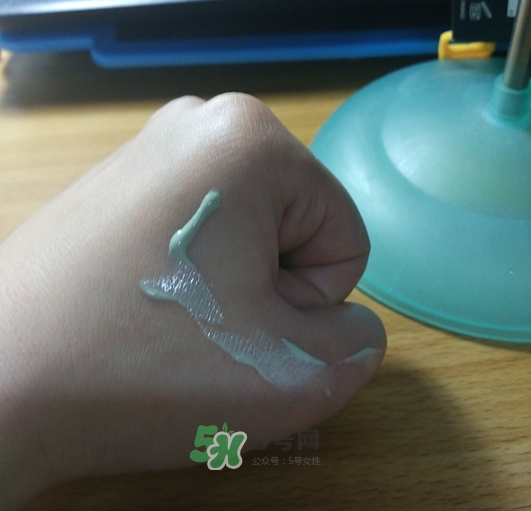 Make up forever浮生若夢(mèng)隔離霜怎么樣？浮生若夢(mèng)隔離好用嗎？
