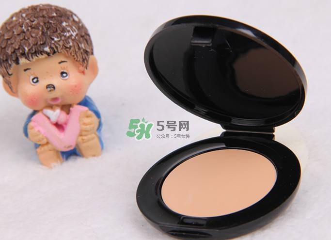 Bobbi Brown芭比波朗粉凝霜怎么樣？芭比波朗無感持妝粉凝霜好用嗎？