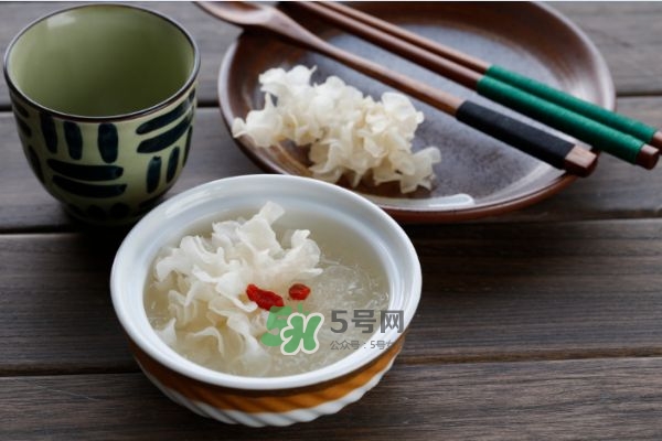吃燕窩能保胎嗎？燕窩可以和什么一起燉？