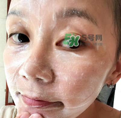 一葉子補(bǔ)水潔面乳怎么樣？一葉子補(bǔ)水洗面奶好用嗎？
