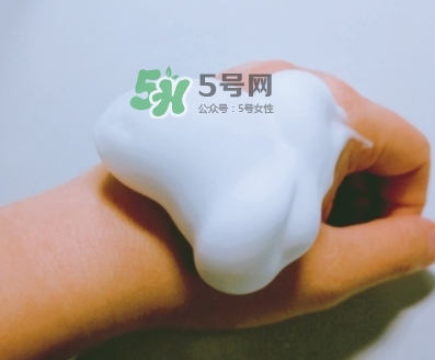 妮維雅氨基酸洗面奶怎么樣？妮維雅氨基酸潔面慕斯價(jià)格