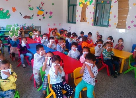 第一次送孩子去幼兒園，你是哪種家長？