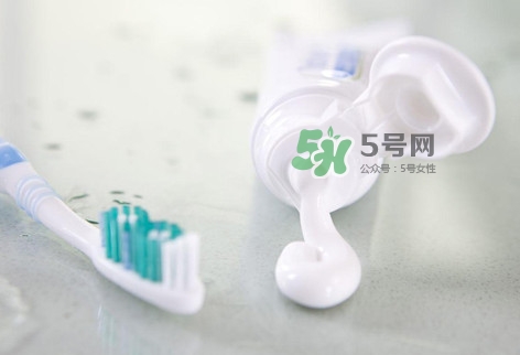 牙膏怎么去黑頭？牙膏去黑頭有用嗎
