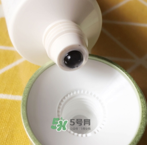 韓后茶蕊亮滑去角質(zhì)素怎么樣？韓后茶蕊亮滑去角質(zhì)素功效