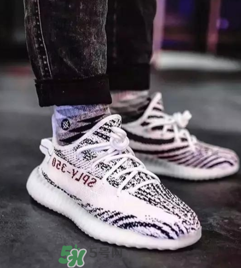 yeezy boost 350 v2白斑馬香港補(bǔ)貨時(shí)間是什么時(shí)候？