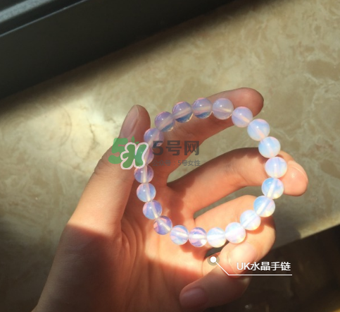 水晶手鏈戴在哪個(gè)手上？水晶手鏈需要開(kāi)光嗎？