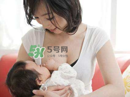 塞奶了有硬塊怎么辦？塞奶要熱敷還是冷敷？