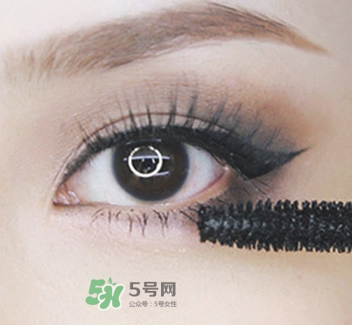 煙熏妝怎么畫(huà)？煙熏妝的畫(huà)法步驟圖解
