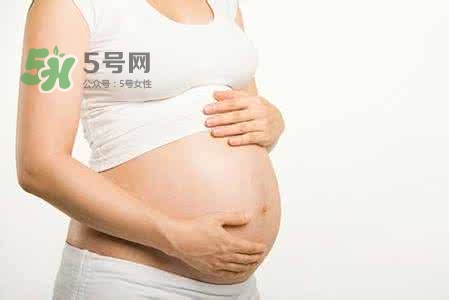 孕婦睡覺(jué)能伸懶腰嗎？孕婦睡覺(jué)伸懶腰對(duì)胎兒有什么影響？