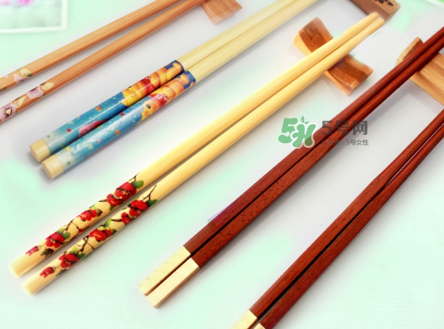 木筷子可以放消毒柜嗎？木筷子和竹筷子哪個(gè)好