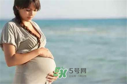 孕晚期還需要補(bǔ)鈣嗎？孕晚期補(bǔ)鈣吃什么好？