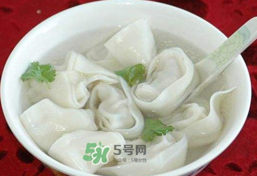 抄手是餛飩嗎？餛飩和抄手有什么區(qū)別