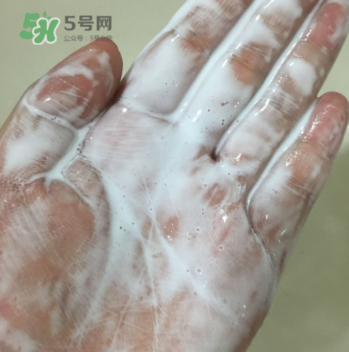理膚泉潔面啫喱怎么樣？理膚泉潔面啫喱好用嗎？