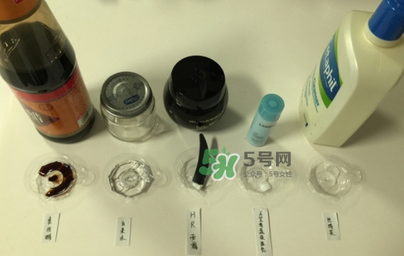 hr黑繃帶對(duì)痘痘有用嗎？赫蓮娜黑繃帶面霜使用心得