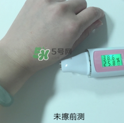 hr黑繃帶對(duì)痘痘有用嗎？赫蓮娜黑繃帶面霜使用心得
