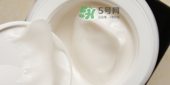 hr白繃帶面霜好用嗎？赫蓮娜白繃帶面霜怎么樣