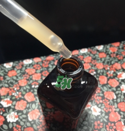綠寶瓶和小棕瓶哪個(gè)好？綠寶瓶和小棕瓶對(duì)比