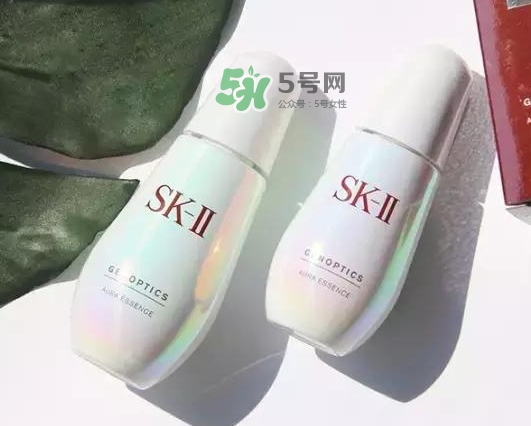 小棕瓶和小燈泡哪個(gè)好？小棕瓶和小燈泡先用哪個(gè)