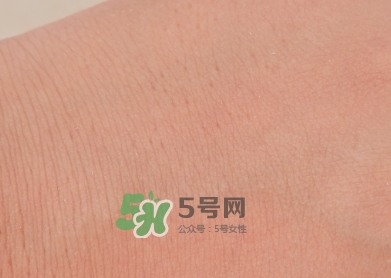 小黑瓶和神仙水哪個好？小黑瓶和神仙水哪個先用順序