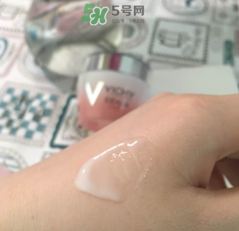 薇姿水光煥白乳霜怎么樣？薇姿水光煥白乳霜好用嗎？
