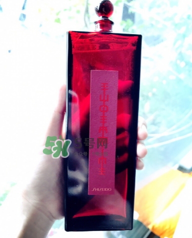 資生堂紅色蜜露搭配什么乳液？紅色蜜露搭配什么使用