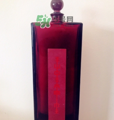 資生堂紅色蜜露搭配什么乳液？紅色蜜露搭配什么使用