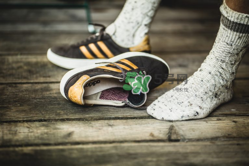 adidas munchen啤酒節(jié)主題運(yùn)動(dòng)鞋在哪買_什么時(shí)候發(fā)售？