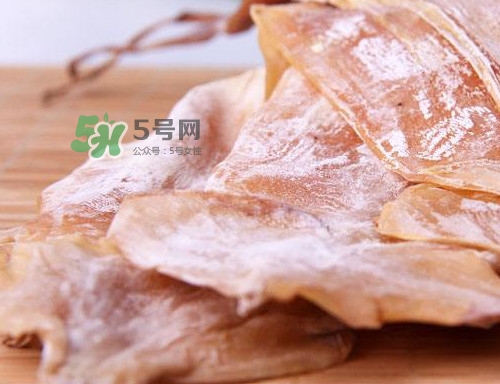 魷魚干可以煲湯嗎？魷魚干可以燉湯嗎