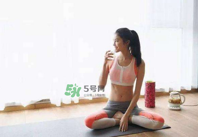 運(yùn)動(dòng)可以化妝嗎？運(yùn)動(dòng)化妝對(duì)皮膚好嗎？