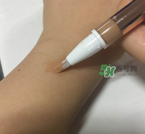 歐萊雅遮瑕筆怎么用？歐萊雅遮瑕筆使用方法