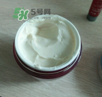 olay玉蘭油大紅瓶一套多少錢？olay大紅瓶專柜多少錢