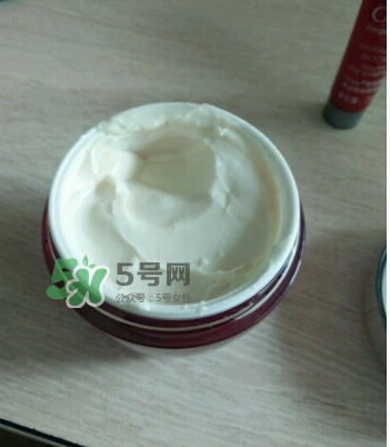 olay玉蘭油大紅瓶一套多少錢？olay大紅瓶專柜多少錢