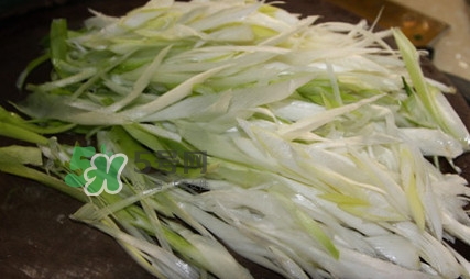 大蔥怎么切絲？大蔥怎么切好看