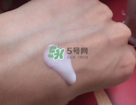 olay小白瓶會長毛嗎？olay小白瓶長黑毛是怎么回事？