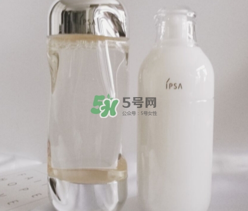 ipsa流金水是玻璃瓶嗎？流金水是塑料的嗎